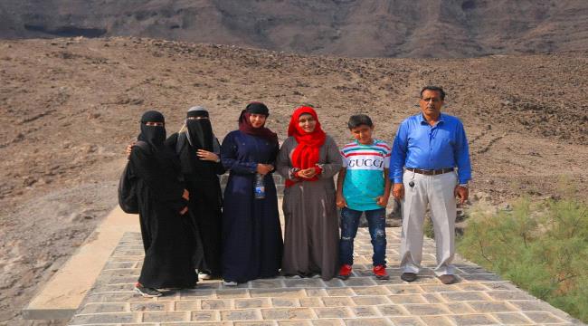 مبادرة هويتي تقوم بزيارة معلم الدروب السبعة في قمة جبال شمسان 