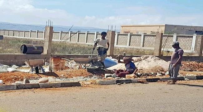 سقطرى.. خليفة الإنسانية تُنفذ مشاريع تطويرية جديدة بالمطار