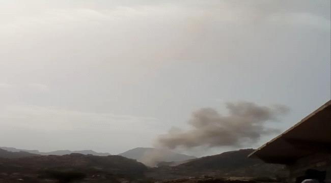 مدفعية قوات اللواء الرابع حزم  تدك تجمعات ومواقع مليشيا الحوثي بحيفان 