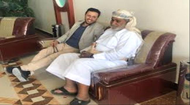 اعلامي سعودي يكشف علاقة الرحبي بمهرب السلاح الحريزي 
