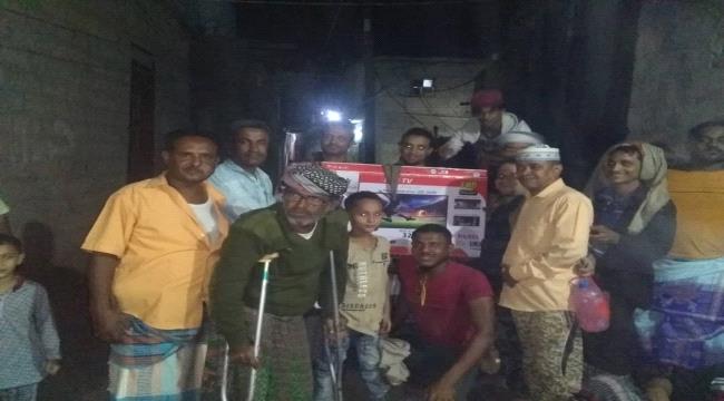 انتقالي الحوطة يقدم شاشات بلازما مع سيفرات على عدد من مراكز الحوطة