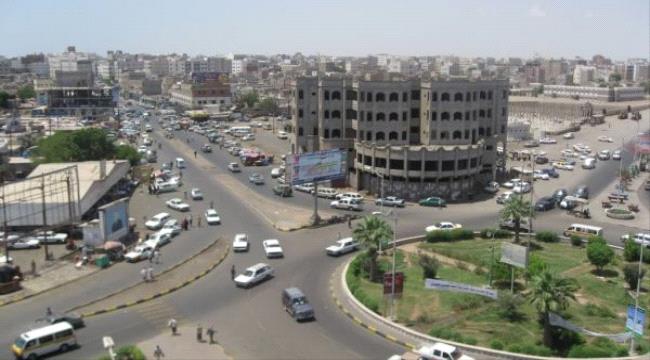 سكان عدن يستنكرون زيف قنوات الشر الإصلاحية ضد الإمارات