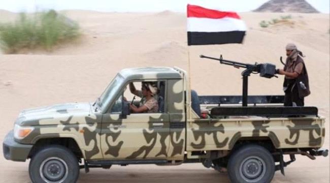 عناصر من مليشيا الاصلاح الارهابية تسرق مواطنا في جردان شبوة