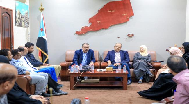 اللواء بن بريك مخاطبا النواب : يجب تشديد الرقابة على المؤسسات وكشف بؤر الفساد  