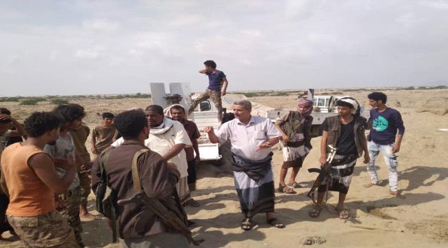 أبين.. عضو هيئة الرئاسة يتفقد الخطوط الأمامية لجبهات زنجبار ويحث الجنود على الثبات