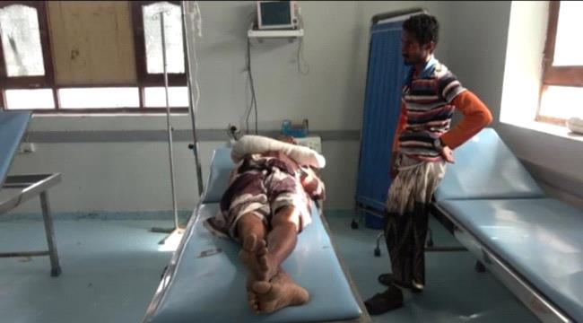 اصابة مواطن بجروح خطيرة في قرية السقف بالجبلية