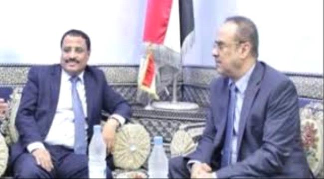 صحيفة دولية:محور قطر داخل الشرعية يصعّد ضد السعودية لإفشال اتفاق الرياض 