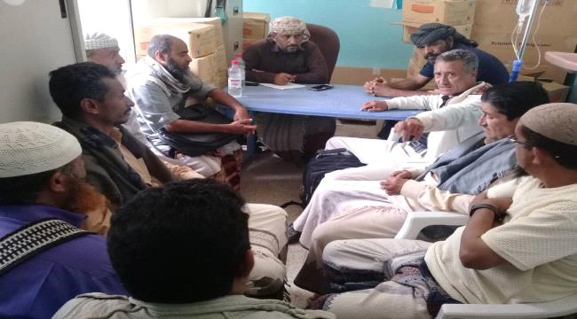 اجتماع لمناقشة تدهور الاوضاع الصحية بمديرية سرار يافع 
