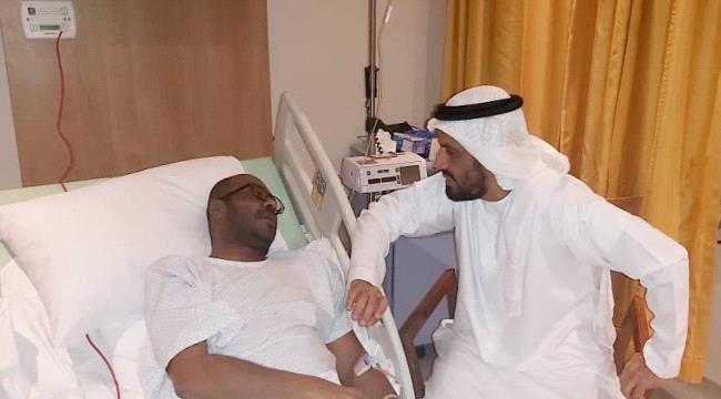 ناقلاً إليه تحيات الرئيس الزبيدي..بن بريك  يطمئن على صحة الكاتب الصحفي هاني مسهور
