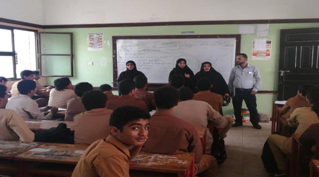انتقالي المنصورة ينفذ نزولاً لعدد من مدارس المديرية