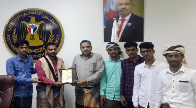 مساعد الامين العام يشيد بجهود منتدى طلاب سقطرى بعدن في مجال التأهيل والتدريب للطالب الجامعي