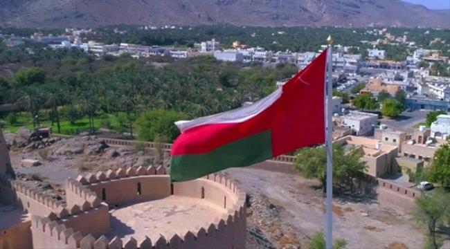 سلطنة عُمان تمنع الدخول لأراضيها وتوقف إقامة صلاة الجمعة