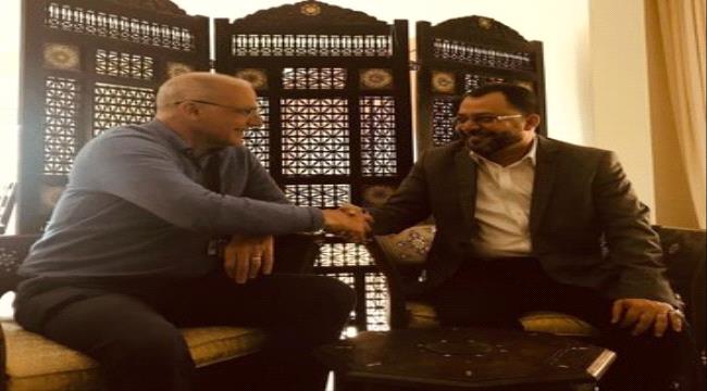 بعد لقائه بالكاف..السفير البريطاني: تنفيذ اتفاق الرياض مهم لشعب الجنوب