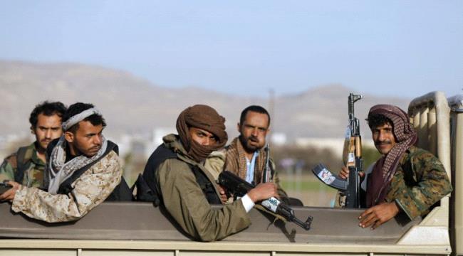 إبتزاز حوثي للمسافرين العالقين بالمنافذ للوصول الى مناطق سيطرتهم