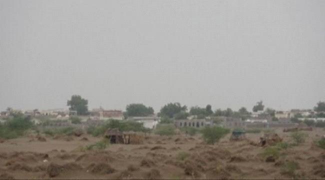 عشرات القذائف الحوثية تتساقط على المدنيين في الدريهمي