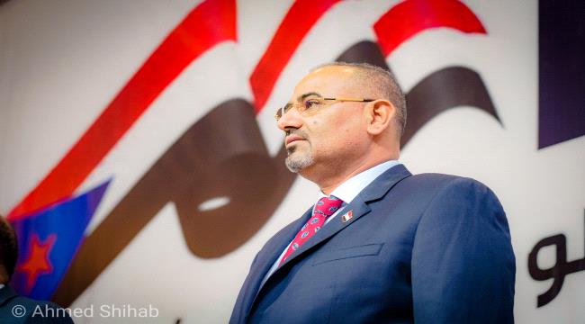 الرئيس الزُبيدي يصدر قراراً بحظر التجوال الجزئي في عموم محافظات الجنوب