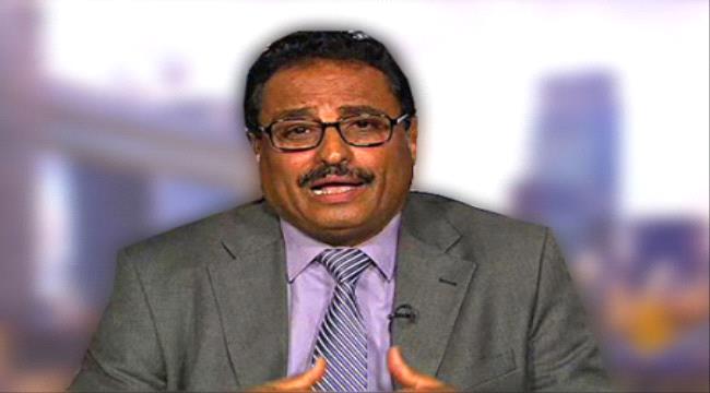بعد الجبواني..ناشطون يطالبون بإقالة الوزراء والمسؤولين الموالين للاخوان 