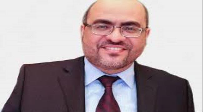 إعلامي يمني : اسخف طريقة لتبرير انهيار اي جبهة إلقاء اللوم على التحالف