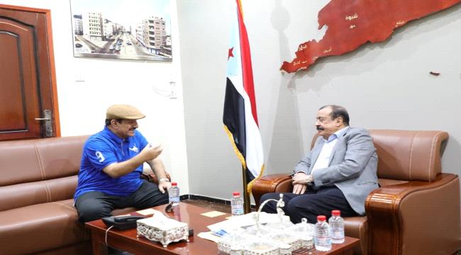 اللواء بن بريك يلتقي محافظ لحج الأسبق ويؤكد حرص المجلس الانتقالي على وحدة الصف الجنوبي