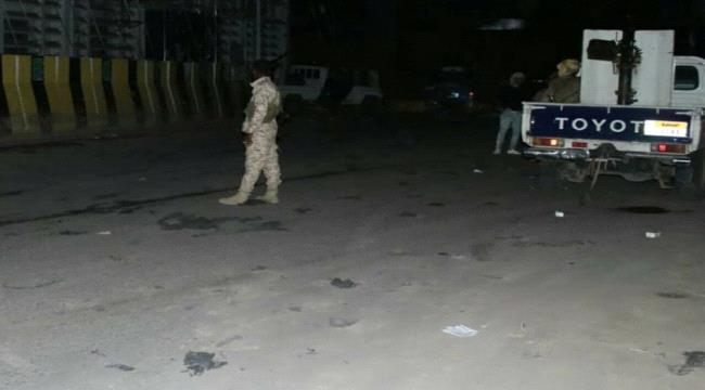 عدن..اصابة جندي بانفجار عبوة ناسفة بجوار البنك المركزي