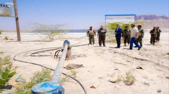 بن الوزير يتابع مشروع حفر آبار المياه في حقل الشبيكة