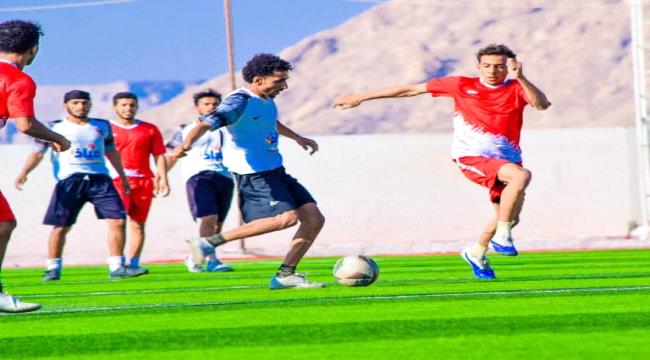 شبوة .. فريق الاستقلال يسحق التلال بسداسية وشباب عياذ يمطر شباك الهلال بسباعية