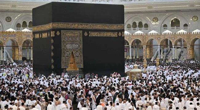 السعودية تعيد فتح باب العمرة للسوريين بعد 14 عاماً من التوقف