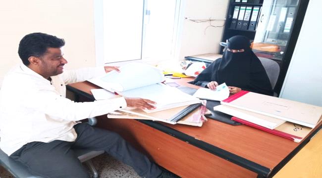 رئيس محكمة استئناف لحج يتفقد المحاكم الابتدائية ويؤكد على الانضباط وتسريع التقاضي