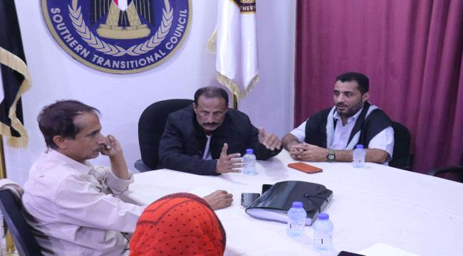 انتقالي المهرة يطلع على التحضيرات النهائية للجنة الحشد النسوية المشاركة في فعالية عيد الاستقلال