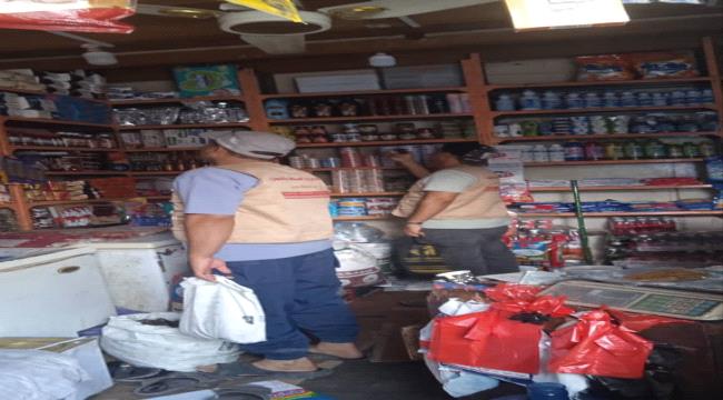 نزول ميداني لمكتب الصناعة والتجارة لضبط الأسعار في مديرية التواهي