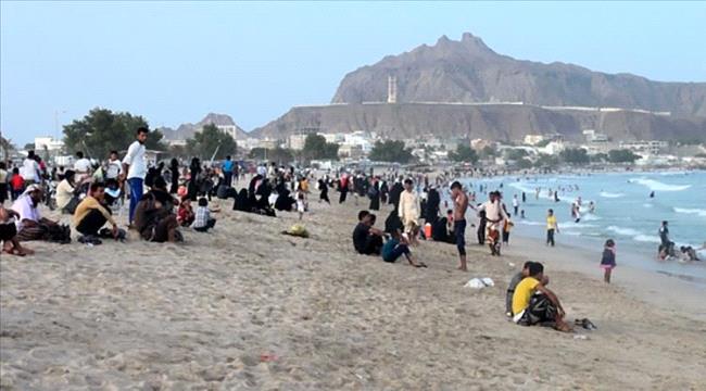 قوات خفر السواحل تحذّر من السباحة في سواحل عدن خلال موسم الرياح