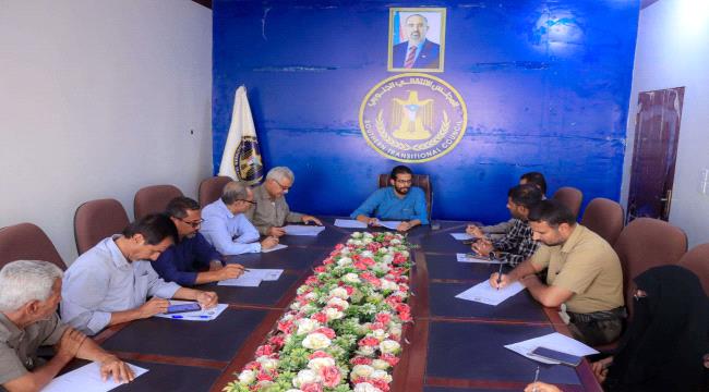 انتقالي شبوة يناقش تقارير الإنجاز خلال النصف الأول من العام الجاري