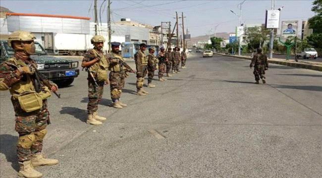 استنفار حوثي لمواجهة الموظفين المطالبين بصرف الرواتب 