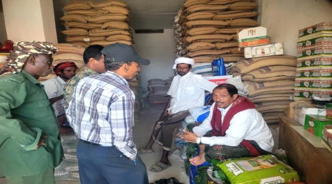 مكتب الصناعة والتجارة يدشن حملة لضبط الأسواق والحد من التلاعب بالأسعار بسقطرى 