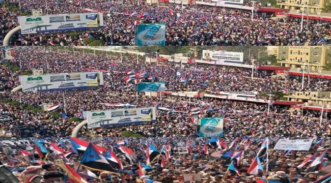 الجنوب ينتفض: مليونيات تجدد التفويض للرئيس الزُبيدي وتسقط الأجندات الخارجية 