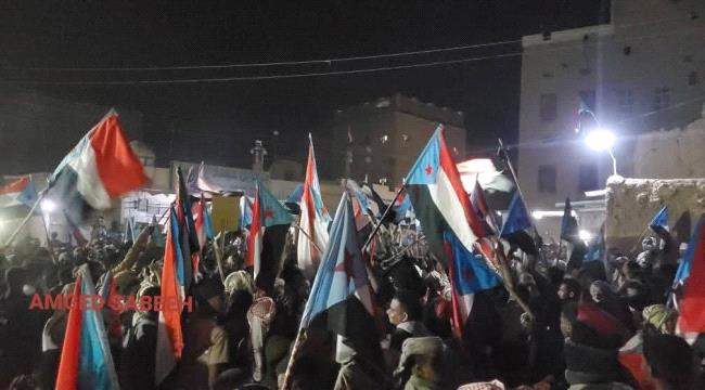 انطلاق مسيرة جماهيرية سلمية في منطقة بور بوادي وصحراء حضرموت 