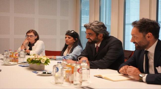ممثل رئيس المجلس الانتقالي يلتقي عضوة بالبرلمان الأوروبي في بروكسل 