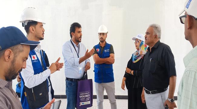 وفد "الهجرة الدولية" يتفقد مشاريع تأهيل المعاهد الفنية في عدن ويمهد لإطلاق التدريب العملي 