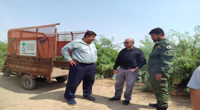 حملة مشتركة لمنع ري الأراضي الزراعية في تبن من الصرف الصحي بمحافظة لحج 