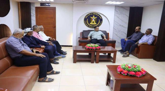 الحالمي يطلع على أوضاع حضرموت ويشيد بمشاركة أبناء المحافظة في مليونية الثبات والقرار 