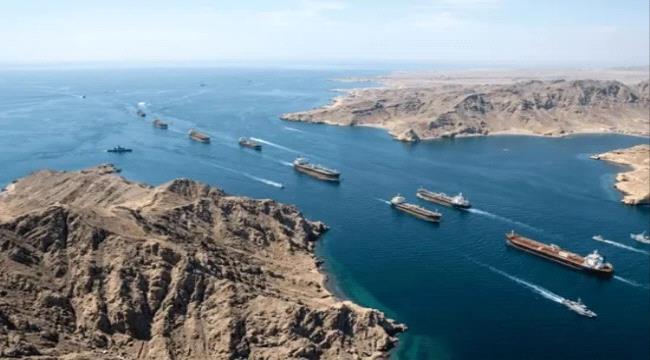 جسم مجهول أصاب سفينة كورية جنوبية في مضيق هرمز 