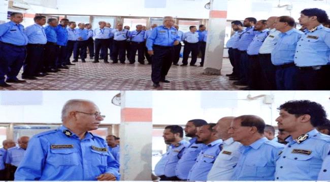 اخبار وتقارير – مدير الهجرة والجوازات يكرم الضباط والافراد المبرزين في عملهم اخبار وتقارير – مدير الهجرة والجوازات يكرم الضباط والافراد المبرزين في عملهم