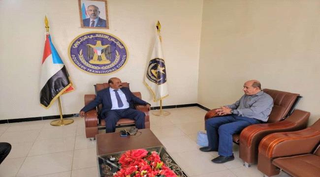 اخبار وتقارير – رئيس انتقالي شبوة يلتقي مدير مركز التغيير للإعلام والدراسات