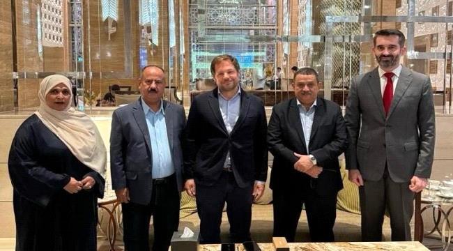 اخبار وتقارير – اليمنية توقع اتفاقية مع إيرباص لشراء 8 طائرات جديدة اخبار وتقارير – اليمنية توقع اتفاقية مع إيرباص لشراء 8 طائرات جديدة