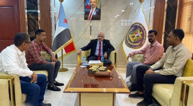 اخبار وتقارير – الكثيري يطلع على نشاط نقابة الصحفيين الجنوبيين بوادي حضرموت