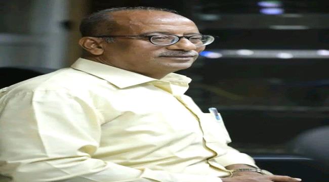 نائب وزير الإعلام والثقافة والسياحة يعزي بوفاة مدير عام الإرسال التلفز ...