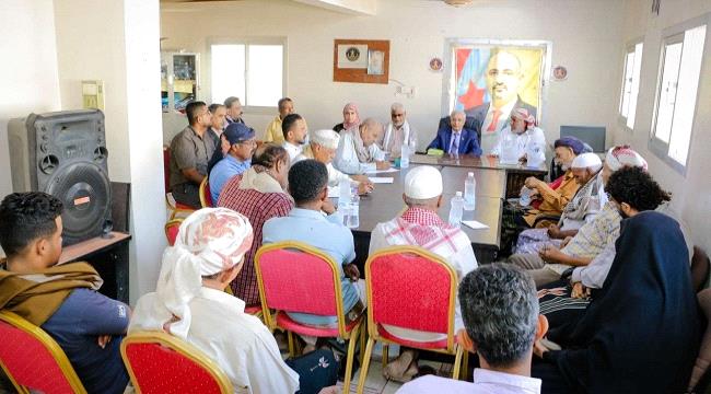 شئون الانتقالي – فريق التوجيه والرقابة الرئاسي يبحث مع هيئات الانتقالي تطوير الأداء المؤسسي في غيل باوزير