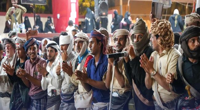ساحة الاعتصام المفتوح بالعاصمة عدن تحيي أمسية ثقافية من التراث الشبواني