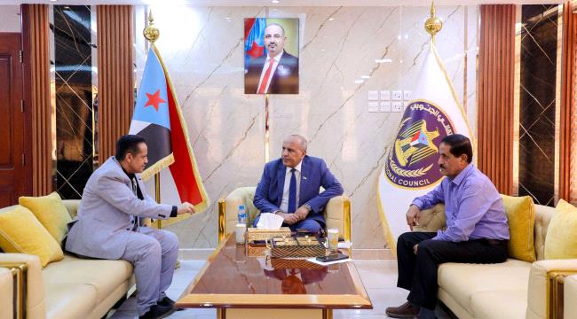 الكثيري يطّلع على سير العمل التنظيمي في انتقالي لحج والأوضاع العامة بالمحافظة