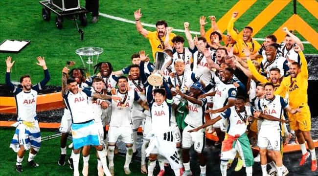 توتنهام يتوج بلقب الدوري الأوروبي لكرة القدم بفوزه مانشستر يونايتد